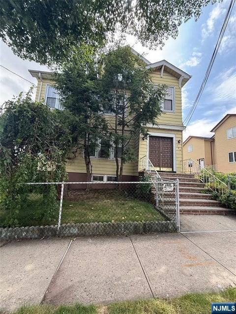 Photo of 170 Laurel #3, Kearny, NJ 07032 (MLS # 26029774)