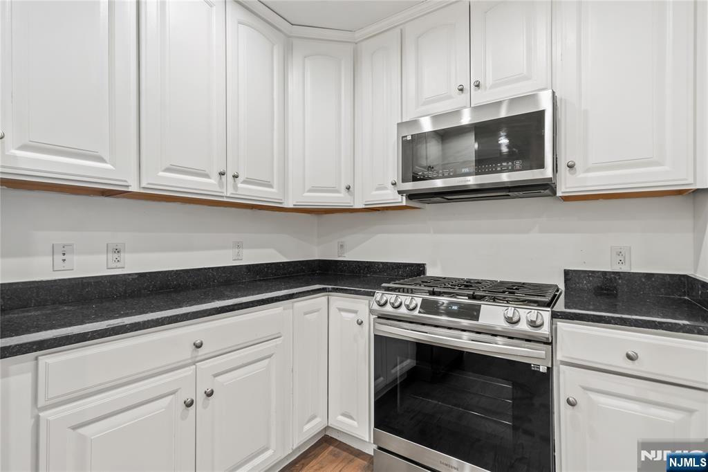 7400 River Road 442