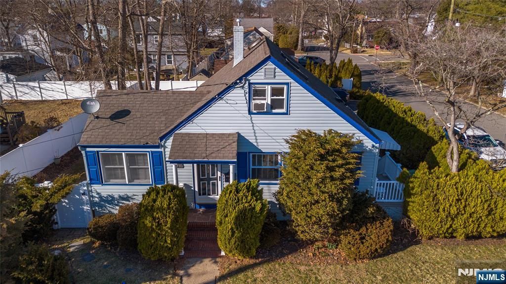 Photo of 175 Hillside Avenue, Bergenfield, NJ 07621 (MLS # 26007230)