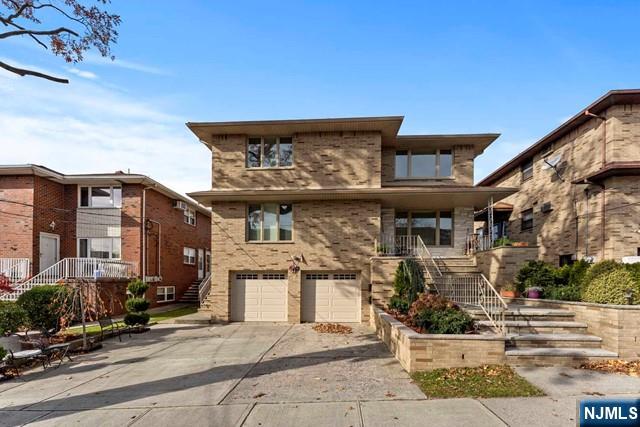 Rental Property at 229 8th St 2nd Floor, Palisades Park, New Jersey - Bedrooms: 3 
Bathrooms: 2 
Rooms: 6  - $3,800 MO.