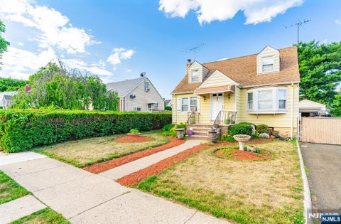 Photo of 230232 Sherwood Avenue, Paterson, NJ 07502 (MLS # 26023811)