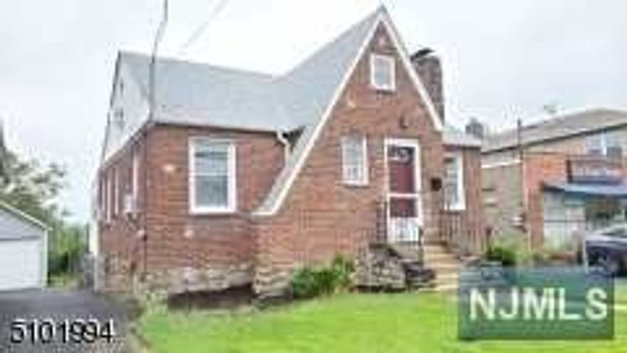 Updated 4 bedroom with wood flooring through out, New Roof, Updated Bath. First floor enter into Livingroom to updated kitchen with quartz counter top and stainless steel appliances, Dining room, Family room and 2 bedrooms. Beautiful runner to 2nd floor with 2 bedrooms and storage area. O-S zoning as well . At this price. Why rent or buy Condo! Must see this beautiful home to appreciate. Won't Last!