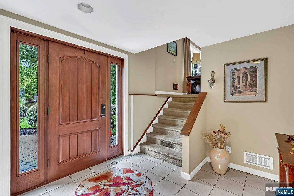 87 Greenbrook Place