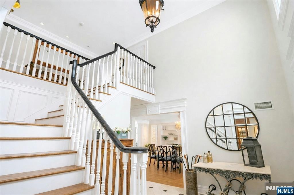 4053130140 | ThisIsRiverEdge.com