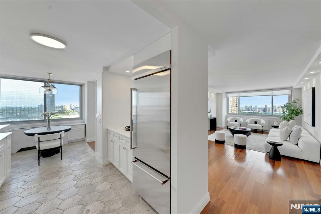 Homes for Sale in Northern NJ | ThisIsRiverEdge.com 1600 Parker Avenue 15C