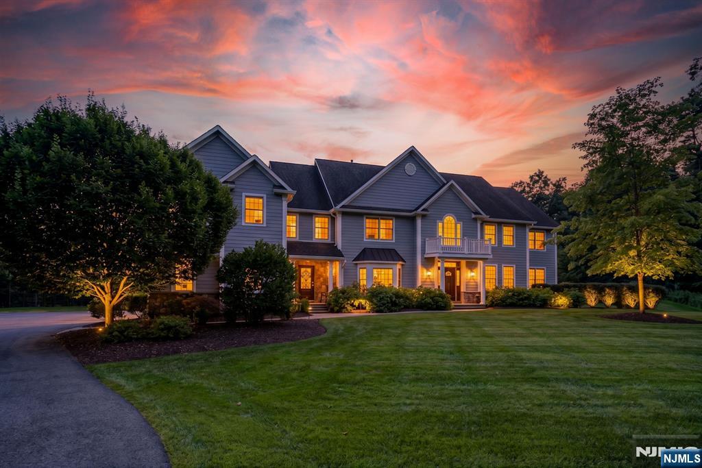21 Reagan Way