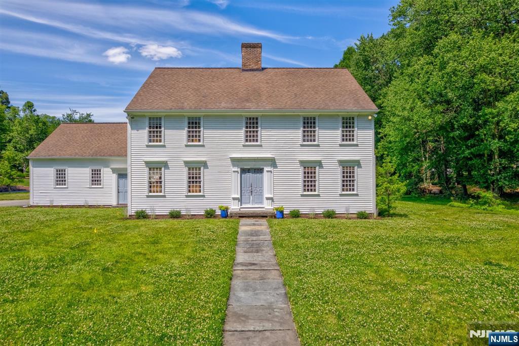 Photo of 1 Canoe LN, Roseland, NJ 07068 (MLS # 26024095)