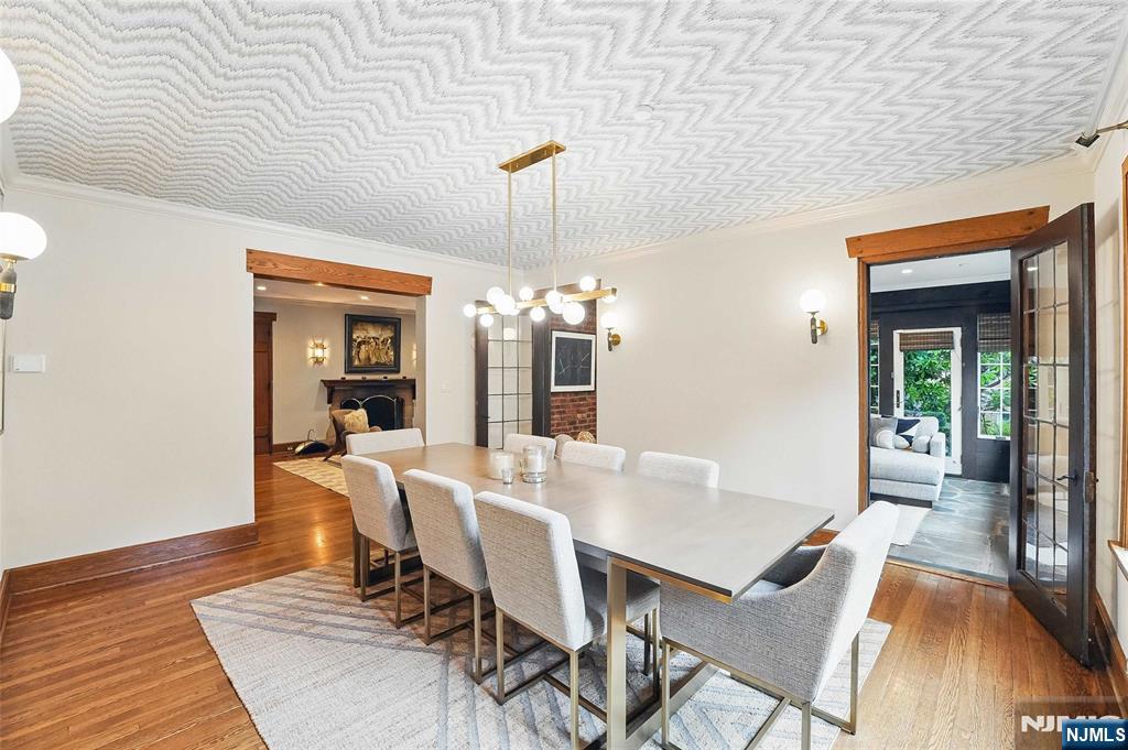 15 Wayside Place