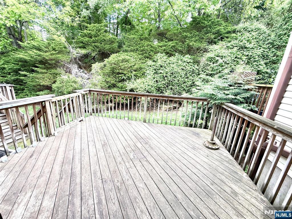 Wayne, New Jersey 07470, United States, 2 Bedrooms Bedrooms, ,3 BathroomsBathrooms,Residential,Active,128109