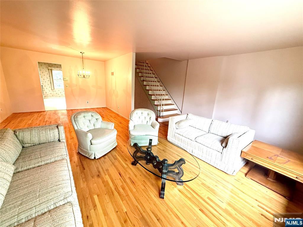 Wayne, New Jersey 07470, United States, 2 Bedrooms Bedrooms, ,3 BathroomsBathrooms,Residential,Active,128109