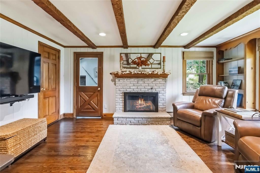 59 Hickory Drive