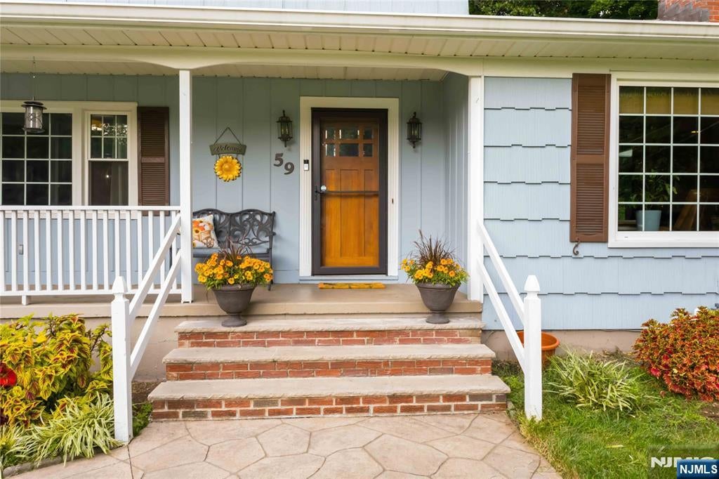 59 Hickory Drive