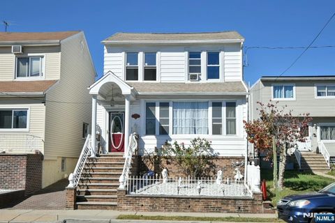 731 4th Street Secaucus NJ 07094
