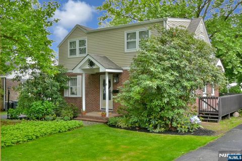 8 Highland Avenue Dumont NJ 07628