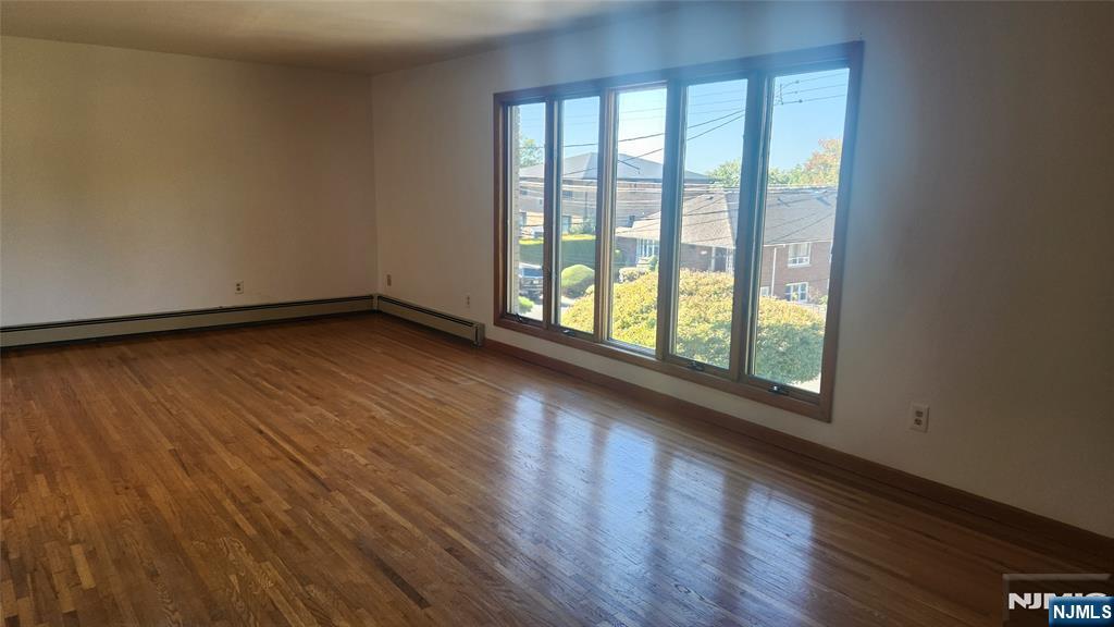 464 Oak Street 1st fl