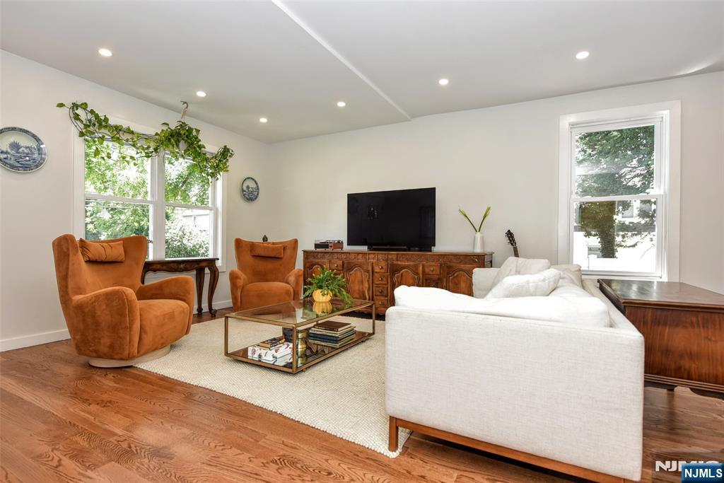 69 Wyckoff Avenue