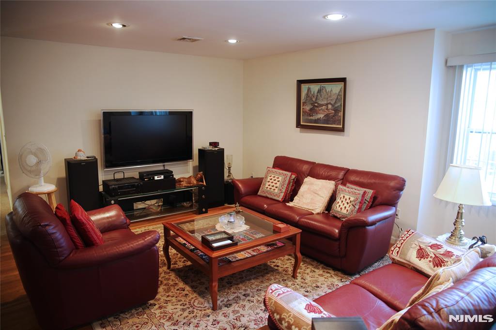 150 Grand Avenue 1A