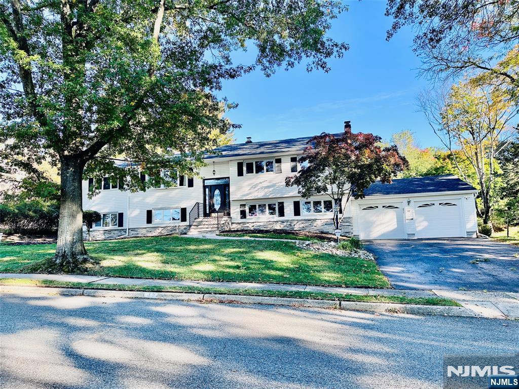 48 Seminole Avenue