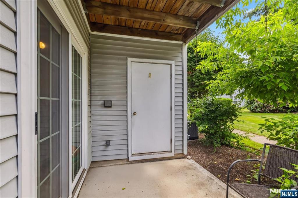 77 Homestead Lane 707
