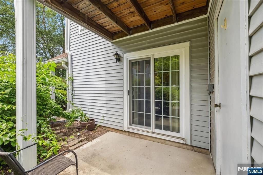 77 Homestead Lane 707
