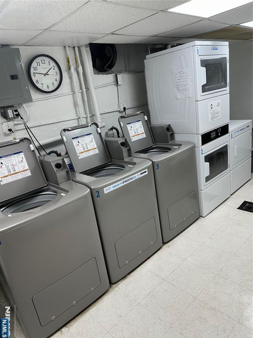 Spacious large one bedroom and one bath available for rent. Convenient location for NYC bus, shopping, restaurants, school and parks. Laundry room in basement. Mins away from GW bridge and major highways. Absolutely no pets allowed. Outdoor parking space included. Separate utilities.