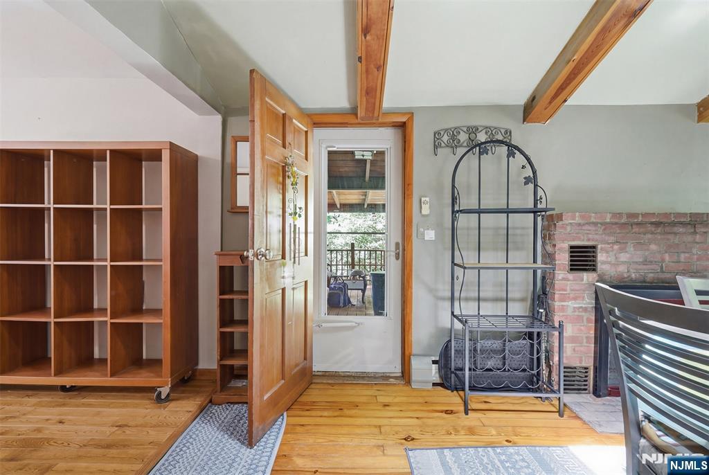 9 Juniper Trail