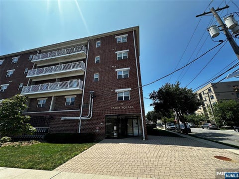 Photo of 39 Union Street #201, Hackensack, NJ 07601 (MLS # 26030089)