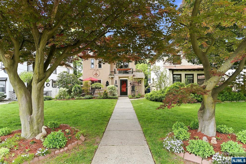 31 Martin Terrace