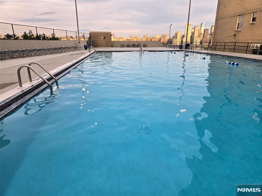Photo of 6600 JFK Blvd E #18L, West New York, NJ 07093 (MLS # 25026269)