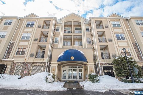 Photo of 6105 Harcourt Rd, Clifton, NJ 07013 (MLS # 26006252)