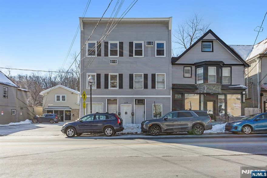 Freshly renovated 2-bedroom Bloomingdale retreat on the 3rd floor of a classic walk-up. Sleek modern kitchen with stainless steel appliances & granite counters, bright open layout, spacious bedrooms with ample closets, updated bath. Rare private 1 car parking included! Soaring 10-foot ceilings create an airy, expansive feel with abundant natural light. Steps to top cafes, shops & transit in historic Bloomingdale. Turnkeyâ€”show today!