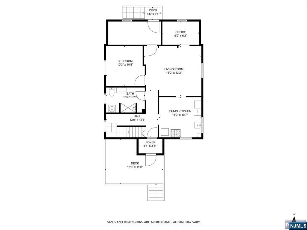 Main image without alt text