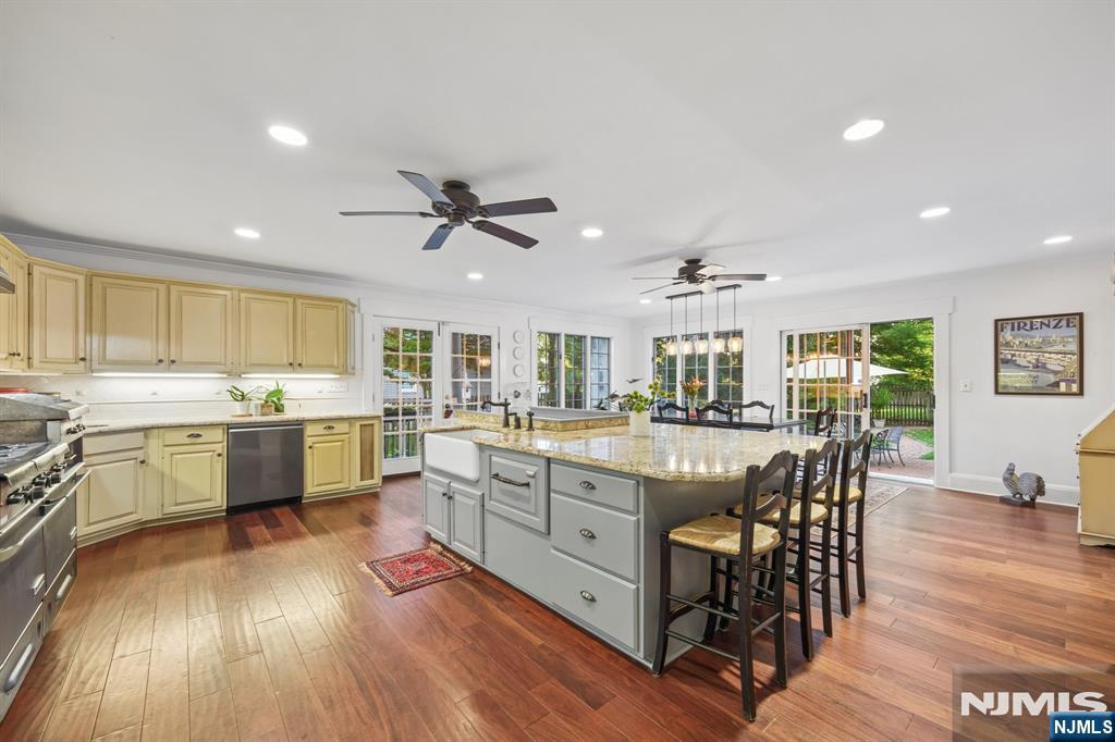 84 Arlington Avenue