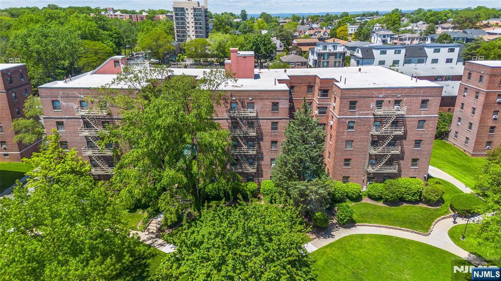 2333 Hudson Terrace A4