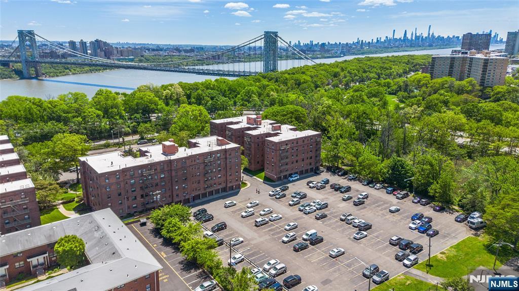 2333 Hudson Terrace A4