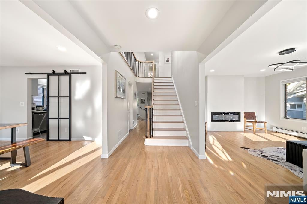 1101 Edgewood Lane