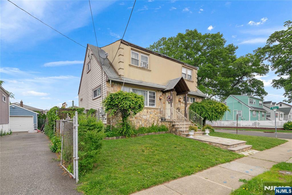 200 Bradford Avenue