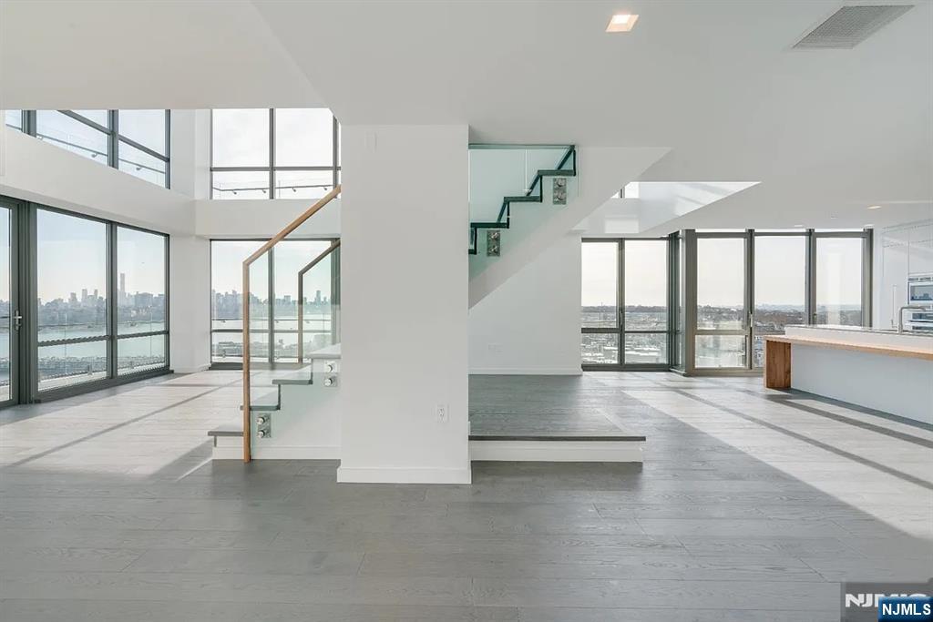 320 Adolphus Avenue 316, Cliffside Park, New Jersey - 3 Bedrooms  
4 Bathrooms - 