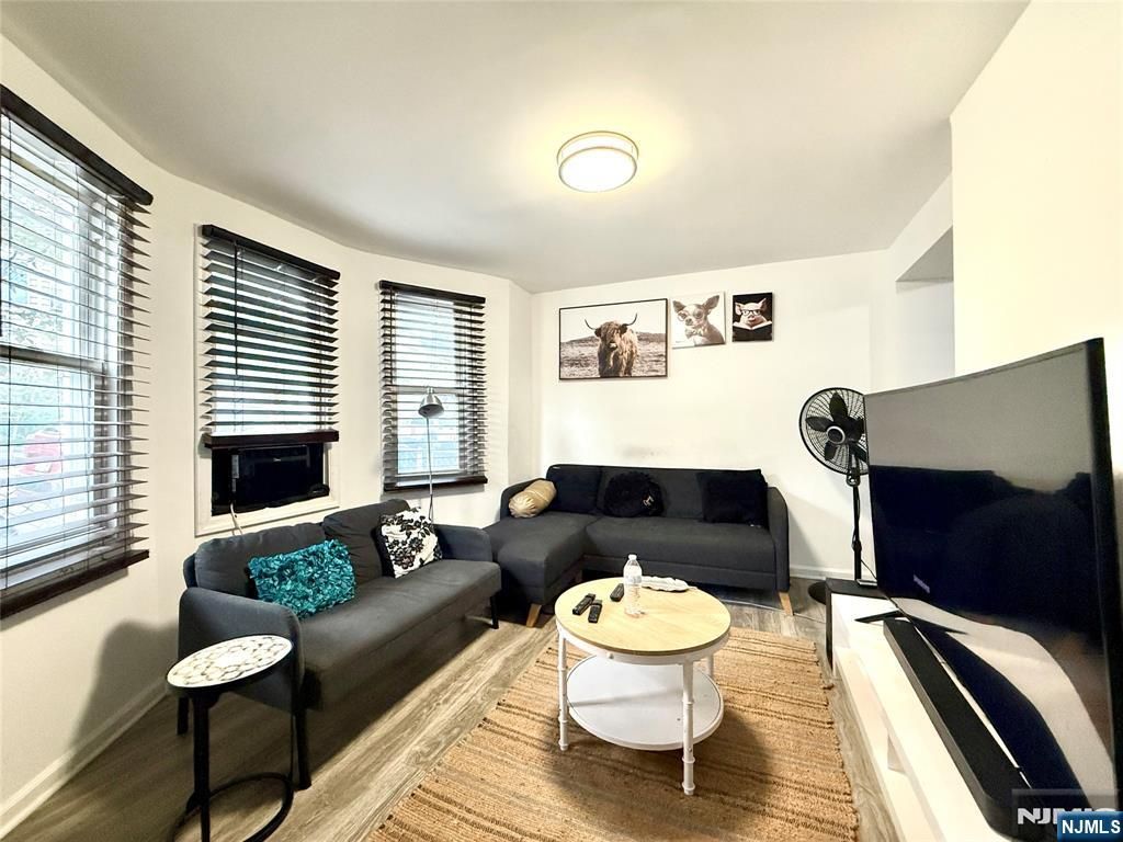 Photo of 82 Palm Street, Newark, NJ 07106 (MLS # 25029042)