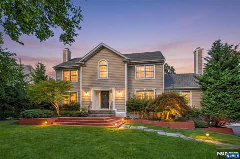 Photo of 320 William Way, Wyckoff, NJ 07481 (MLS # 26029291)