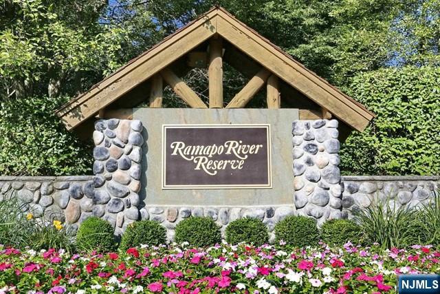 71 Ramapo River Trace