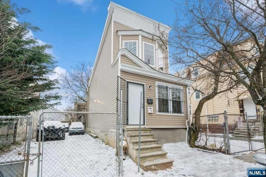 Welcome to 33 North 5th Street, Newark, NJ! Ready for new owners or investors. This home is totally renovated and has a modern vibe with an open floor plan. The ground floor offers two bedrooms, one bathroom. Walk into a spacious open concept living and dining room with beautiful hardwood floors and a remodeled kitchen with a granite countertops, tiled backsplash, new SST appliances.The second floor features 2 bedrooms, and a stunning full bathroom and office space to work from home. The fully finished basement can be used as a den, extra living space or storage. The backyard access through basement. Conveniently location close to Highways and local stores. Come and make this your dream home. Must have confirmed appointment, tenant occupied.