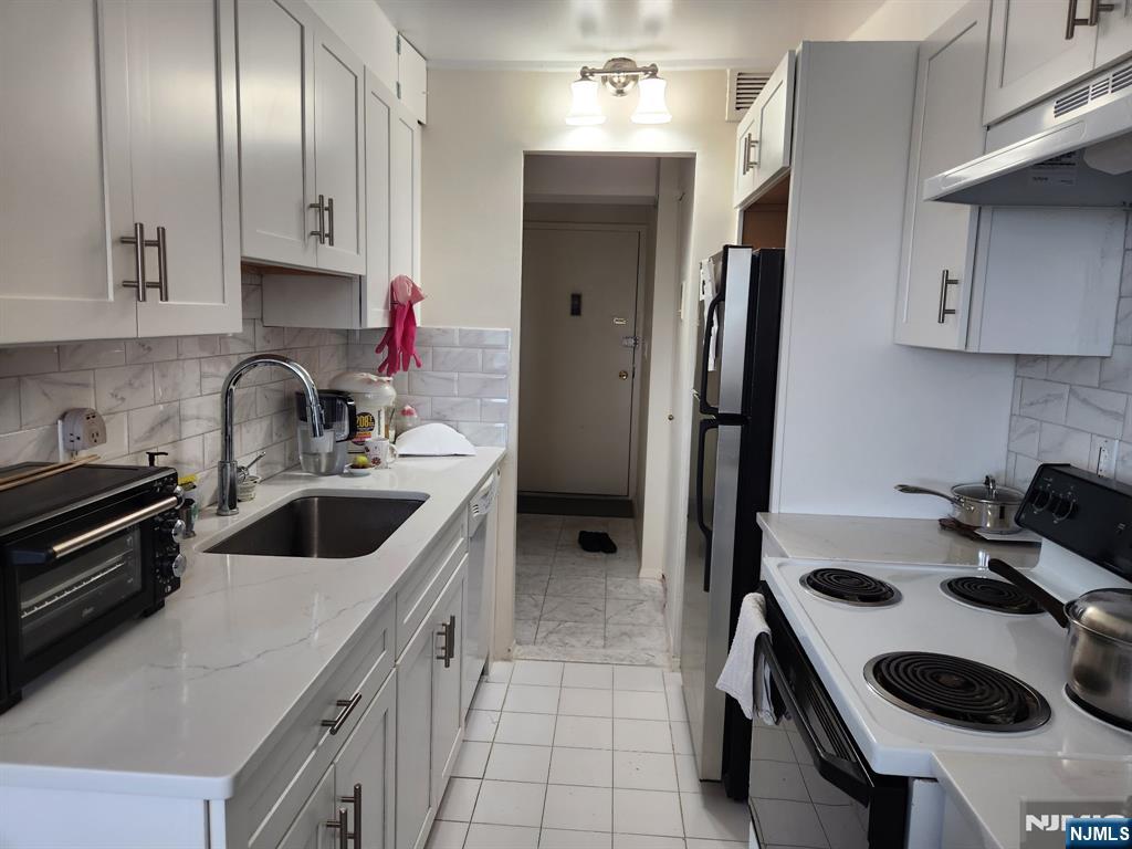 233 12th Street 4E