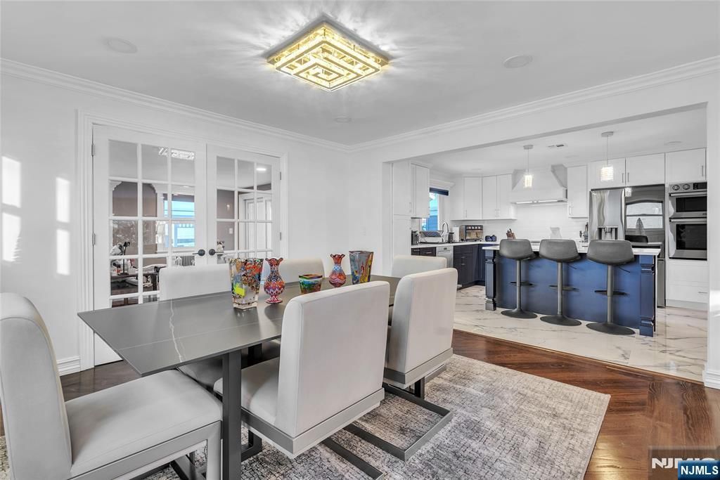 Photo of 33 Highland Avenue, Maplewood, NJ 07040 (MLS # 26006367)