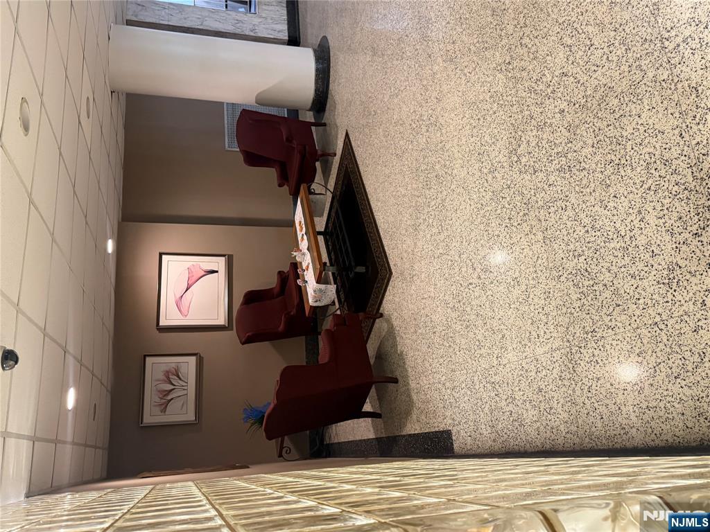 2160 Center Avenue 5P