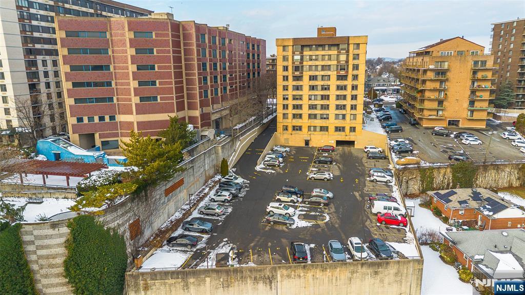 344 Prospect Avenue 2E