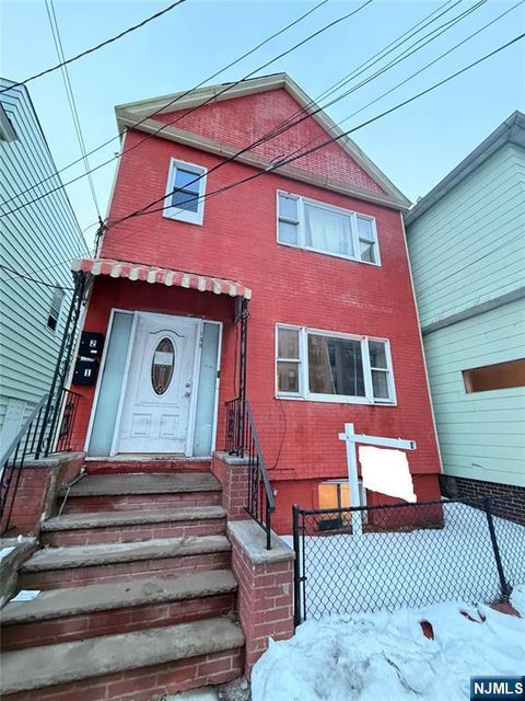 Photo of 133 Mallory Avenue, Jersey City, NJ 07304 (MLS # 26010175)