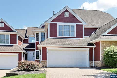 Photo of 28 Turnberry Lane, Hamburg, NJ 07419 (MLS # 26031004)
