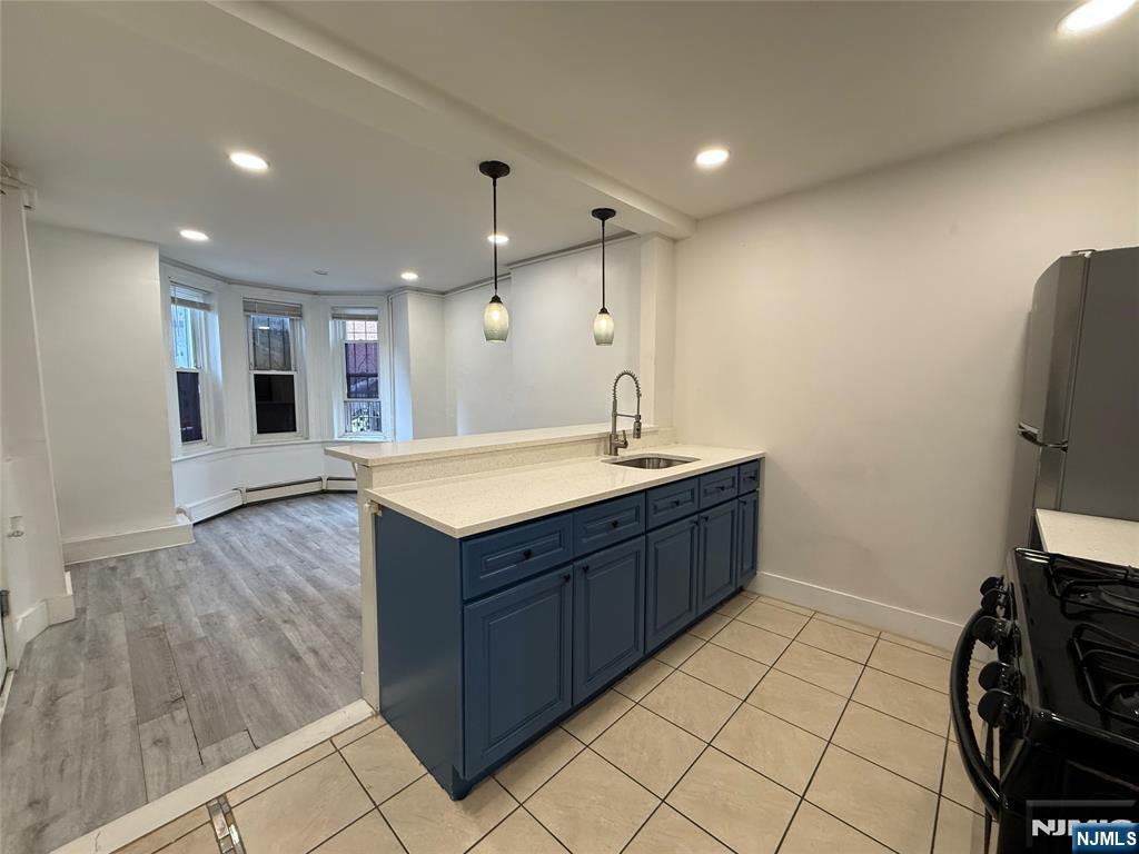 270 1/2 Summit Avenue