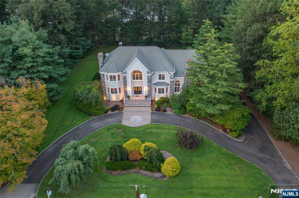 85 Locust Lane
